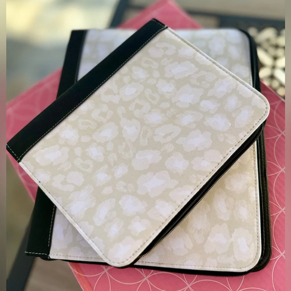 Erin Condren Leopard Large Stand Up Tablet Lrg Folio Planner Tech Organizer NWOT